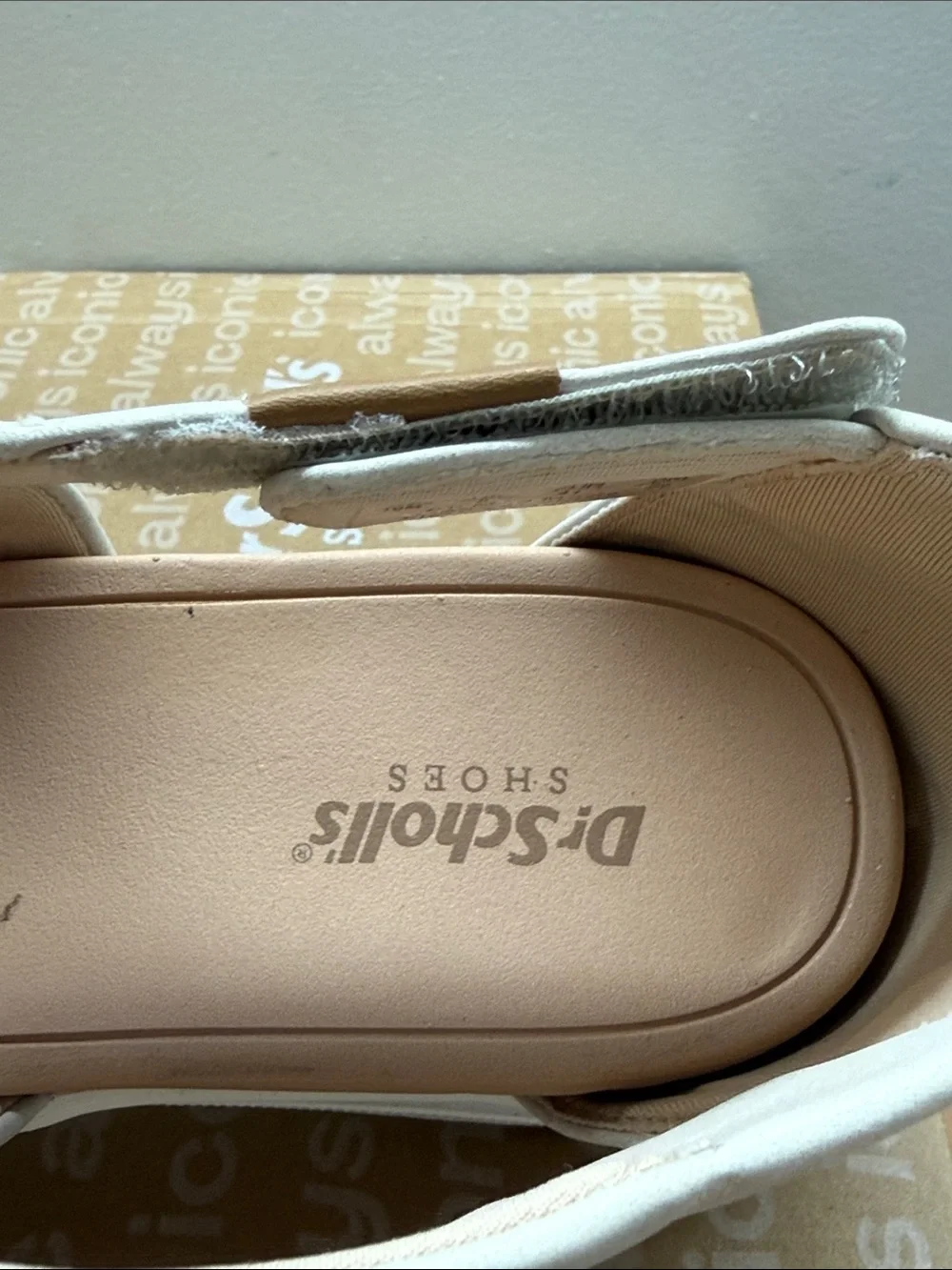 Dr. Scholl's Time of Run Women's Light Beige Strappy Sandals Size 10M NWT